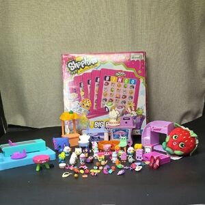 Shopkins Big Roll Bingo Game Plus Large Assortment Of Shopkins